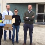 Perfum dona a la Policía Local de Lardero 1000 toallitas